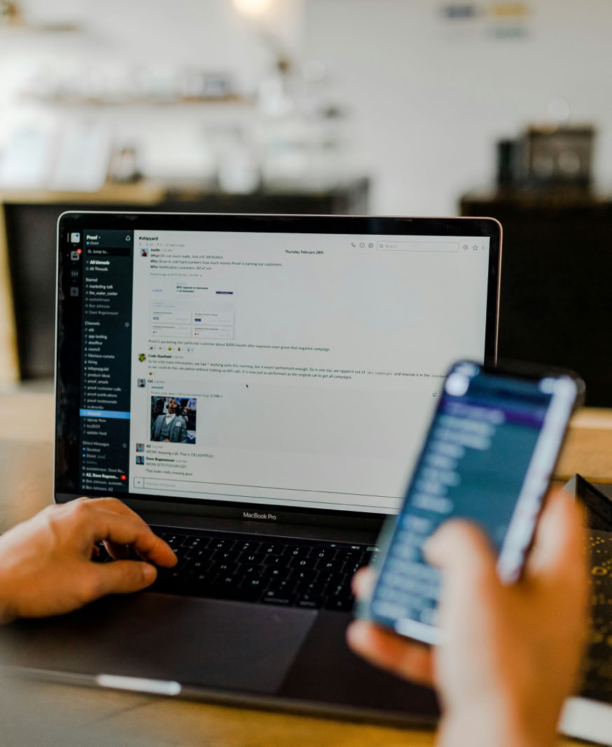 Contacter AVN Audio Video Nord audio visuel pour ecran de salle de r&eacute;union